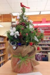 BGC 2015 Christmas tree at library